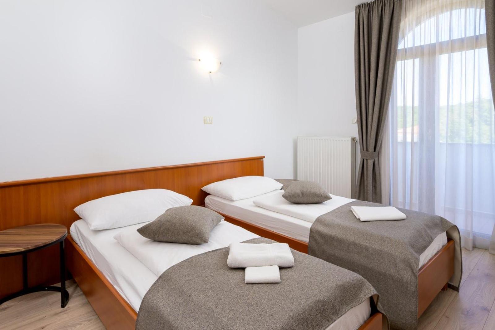 Rooms Luna Sol Krnica Luaran gambar