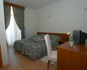Rooms Luna Sol Krnica Luaran gambar